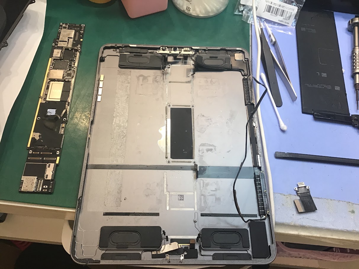 iPadPro11のバッテリー交換ならデータそのまま修理可能なスマホ修理工房八王子オクトーレ店へ！